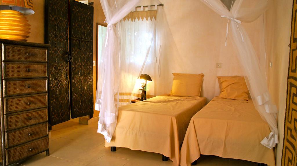 Hotel Le Clos Des Papillons Saly Portudal Quarto foto