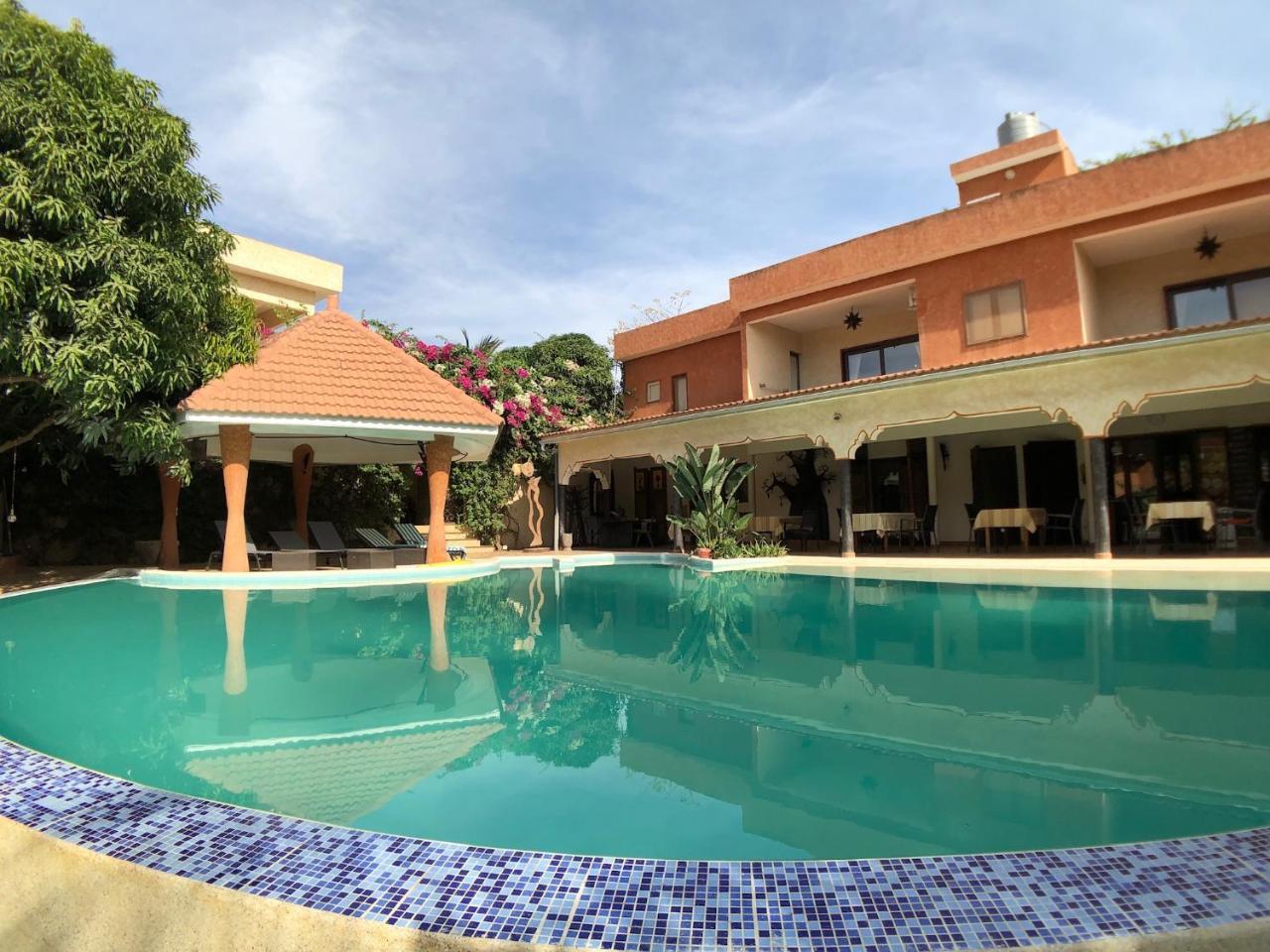 Hotel Le Clos Des Papillons Saly Portudal Exterior foto